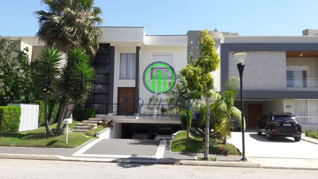Sobrado à venda com 3 quartos, 420m² - Foto 1