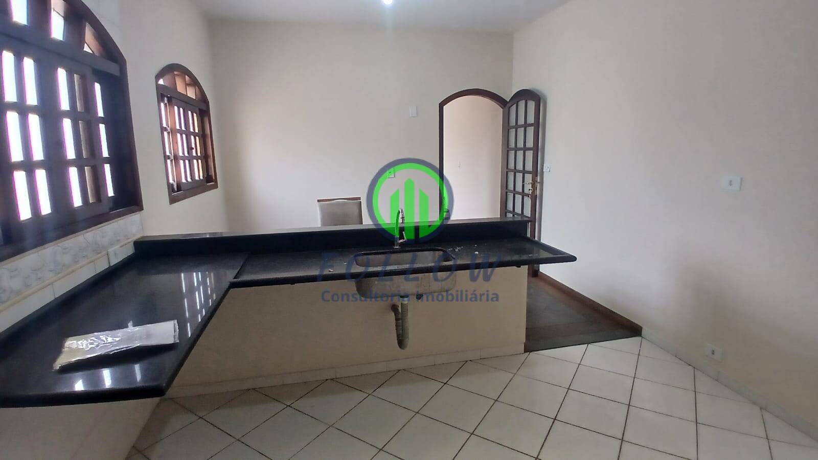 Sobrado à venda e aluguel com 4 quartos, 270m² - Foto 22