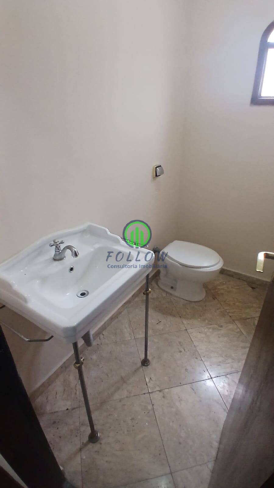 Sobrado à venda e aluguel com 4 quartos, 270m² - Foto 30