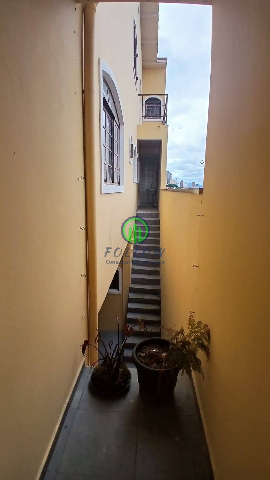 Sobrado à venda e aluguel com 4 quartos, 270m² - Foto 66