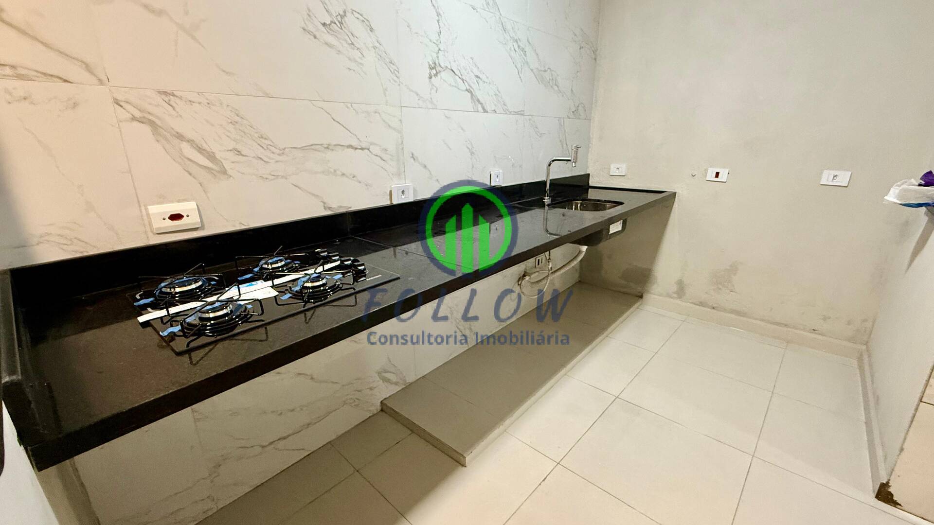 Casa à venda com 3 quartos, 111m² - Foto 6