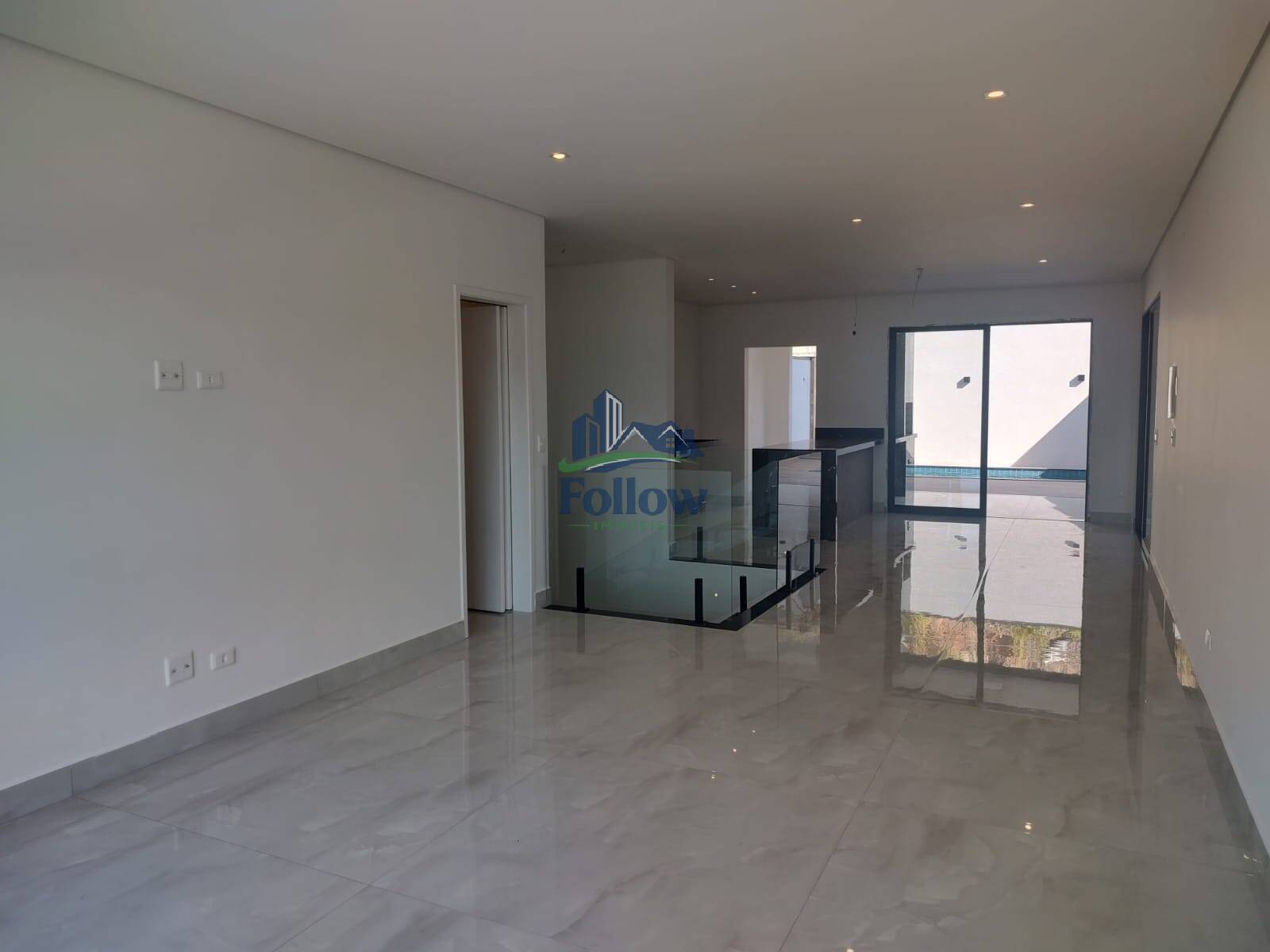 Casa, 3 quartos, 228 m² - Foto 1